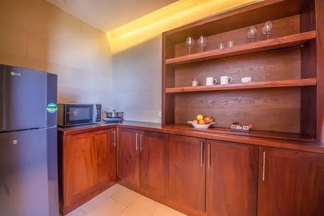 Executive Suite Room with Airport Pick up and Drop off including 15% off on F&B & Spa