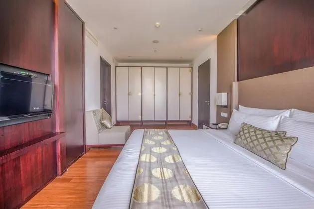 Executive Suite Room with Airport Pick up and Drop off including 15% off on F&B & Spa