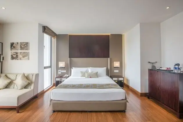 Premium King Room with Airport Pick up and Drop off including 15% off on F&B & Spa
