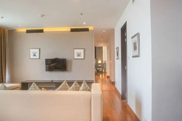 Vivanta Suite Room with Airport Pick up and Drop off including 15% off on F&B & Spa