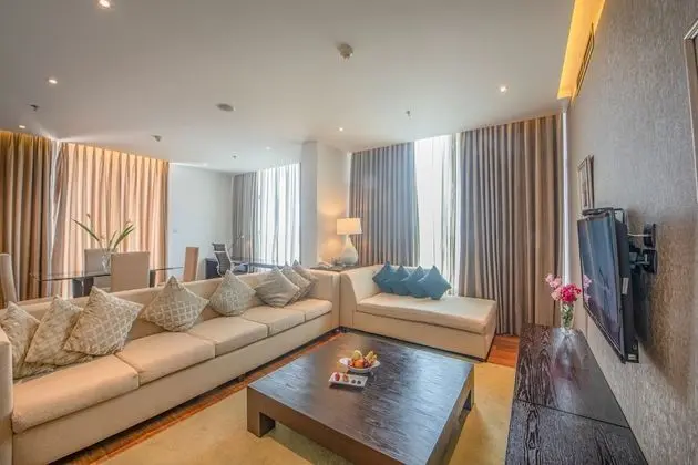 Vivanta Suite Room with Airport Pick up and Drop off including 15% off on F&B & Spa