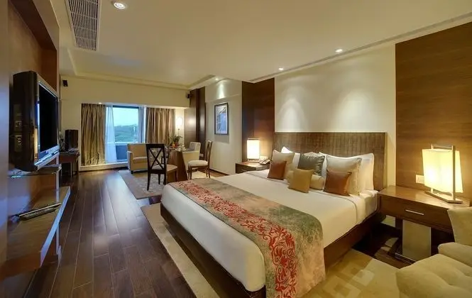 Premium Room City View Queen Bed