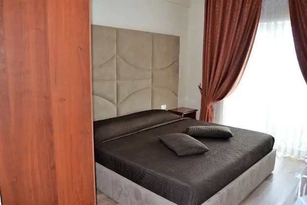 Standard Tek Büyük Yataklı Oda
