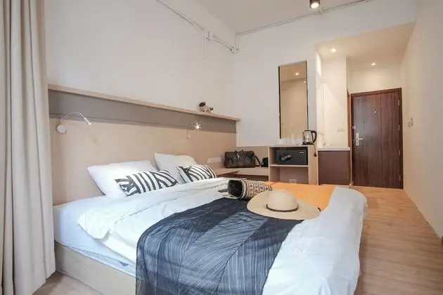 Deluxe Tek Büyük Yataklı Oda