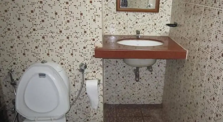 Basic Tek Büyük Yataklı Oda, 1 Çift Kişilik Yatak, Sigara İçilebilir