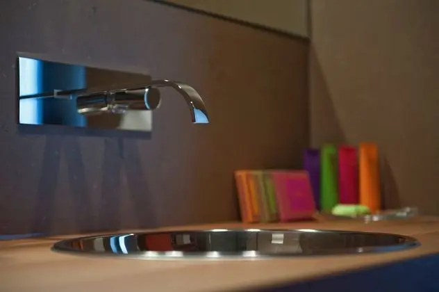 Superior Süit, Köşe (4)