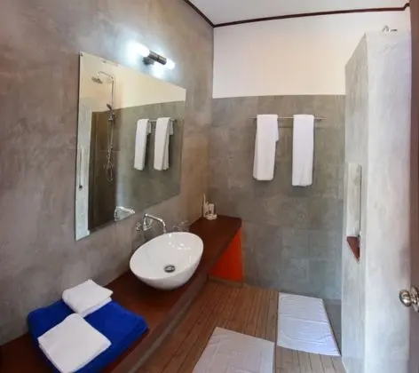 Deluxe Bungalov, 1 En Büyük (King) Boy Yatak