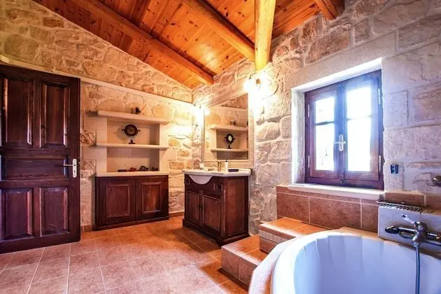 Family Villa, Dağ Manzaralı