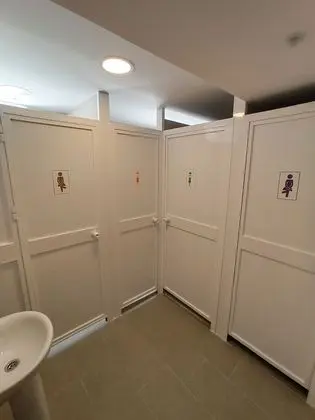Tek Kişilik Oda, Ortak Banyo
