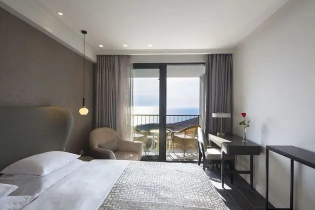 Tek Büyük Yataklı Oda, Balkon, Deniz Manzaralı