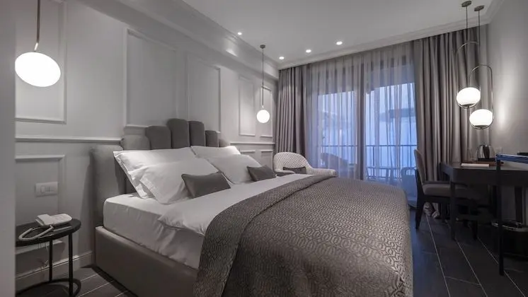 Tek Büyük Yataklı Oda, Balkon, Deniz Manzaralı