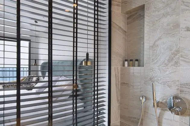 Tek Büyük Yataklı Oda, Balkon, Deniz Manzaralı