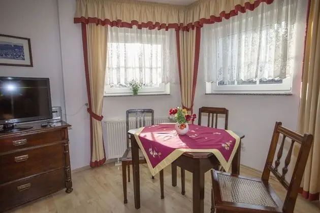 Deluxe Apart Daire, Özel Banyo, Avlu Manzaralı (mit Balkon 2)