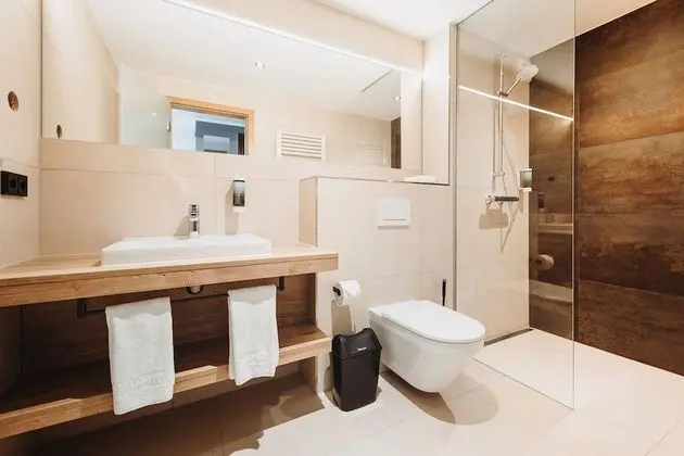 Standard Tek Büyük veya İki Ayrı Yataklı Oda