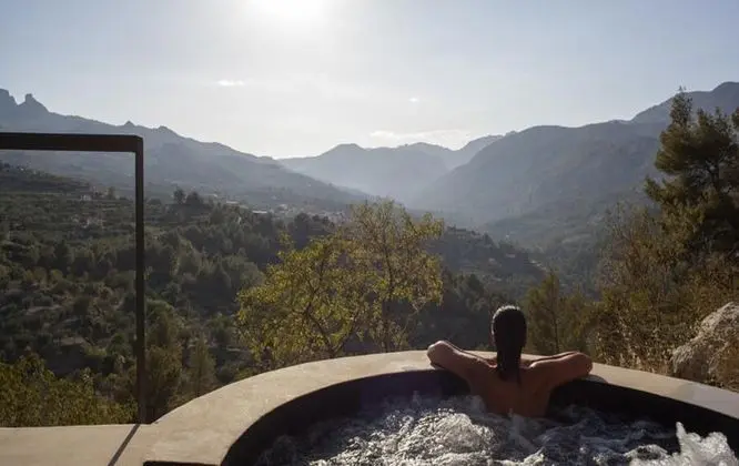 Suit With Jacuzzi