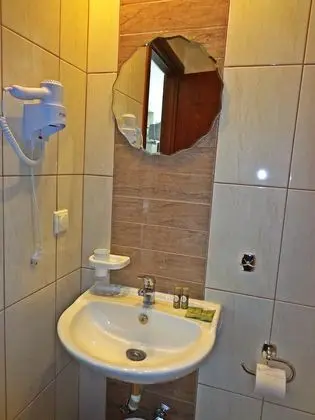 Tek Büyük veya İki Ayrı Yataklı Oda, 1 Çift Kişilik veya 2 Tek Kişilik Yatak