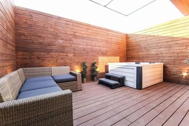 Family Oda, Teras (Spa)