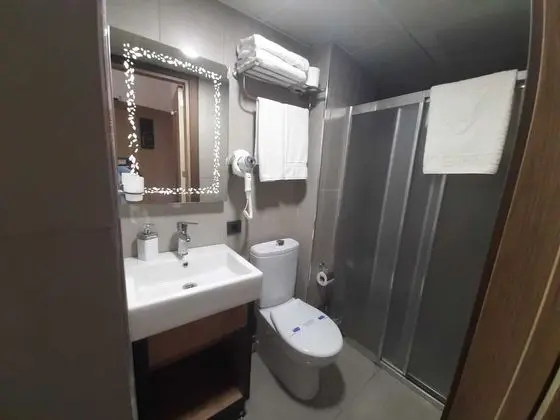 Standard Tek Büyük veya İki Ayrı Yataklı Oda
