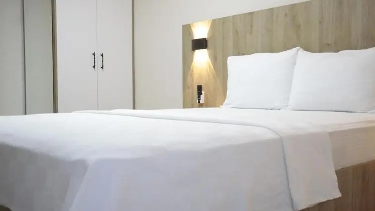 Deluxe Oda, Bahçe veya Sokak Manzaralı, Balkonlu