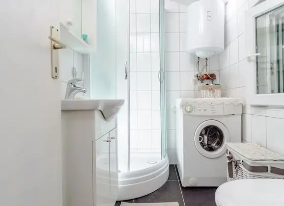 Ev (Vjerocka - with pool - H(5+3))