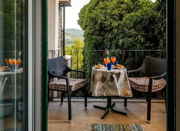 Ev (Vjerocka - with pool - H(5+3))