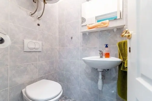 Ev (VladimirG - surrounded by nature - H()