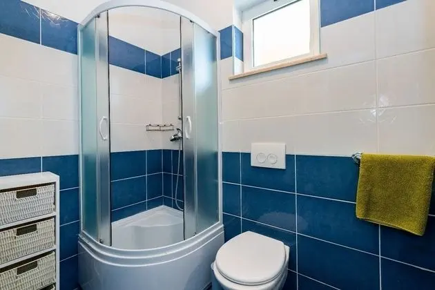 Ev (VladimirG - surrounded by nature - H()