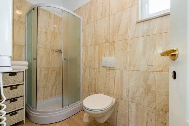 Ev (VladimirG - surrounded by nature - H()