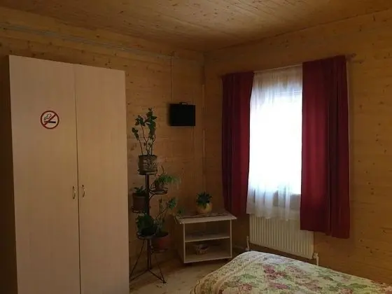 Apart Daire, 2 Yatak Odası, Bahçe Manzaralı