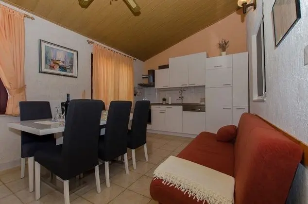 Apart Daire (Vlado - cosy & afordable - A3(6))