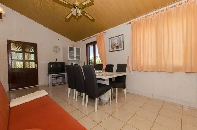 Apart Daire (Vlado - cosy & afordable - A3(6))