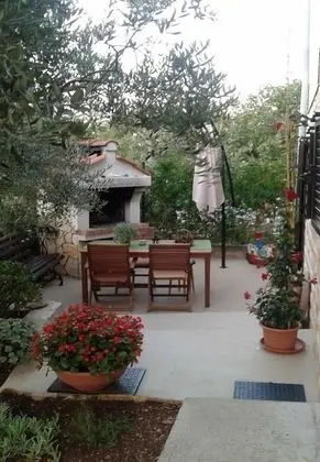 Apart Daire (Vlatko - 100 m from sea - A2(4))