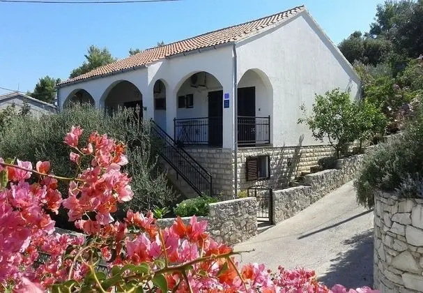 Apart Daire (Vlatko - 100 m from sea - A2(4))