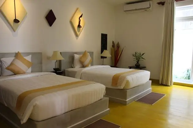 Deluxe Twin (02 Single Beds)