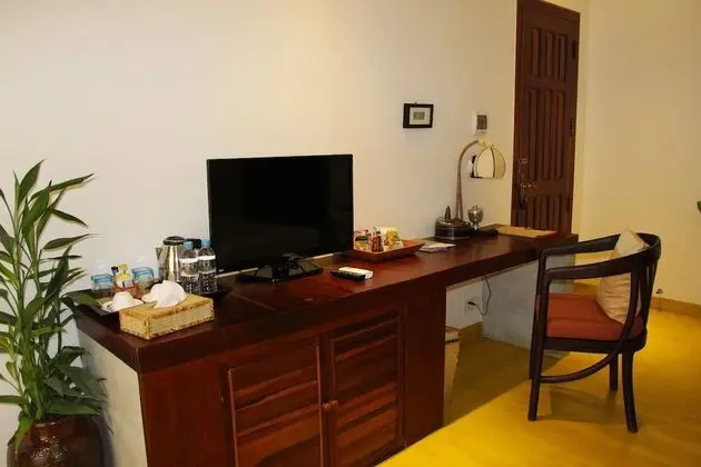 Deluxe Twin (02 Single Beds)