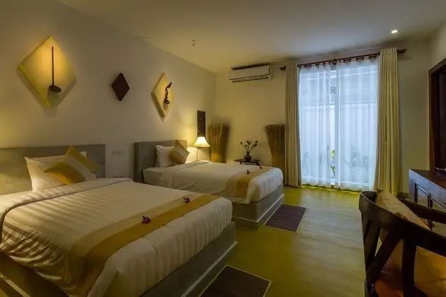 Deluxe Twin (02 Single Beds)