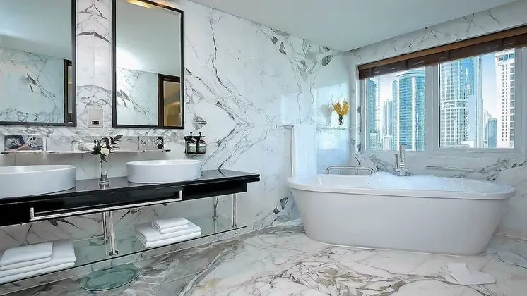 Premium Oda, 1 En Büyük (King) Boy Yatak (High Floor Almas Tower View)