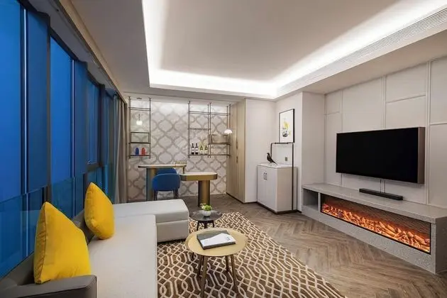 Süit, 1 Yatak Odası, Nehir Manzaralı (Living Area)