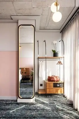 Premium Oda, 1 En Büyük (King) Boy Yatak (Walk-in Shower)