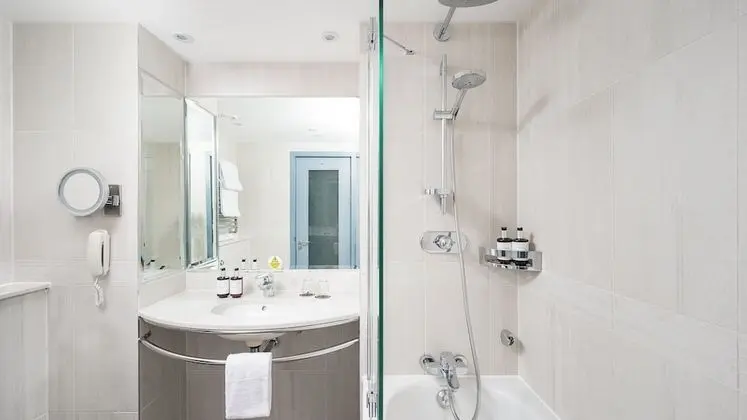 Standard Oda, 1 En Büyük (King) Boy Yatak, Balkon (Mid Floor)