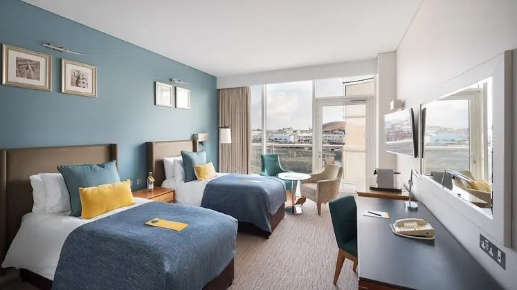 Standard Oda, 2 Tek Kişilik Yatak, Engellilere Uygun, Balkon
