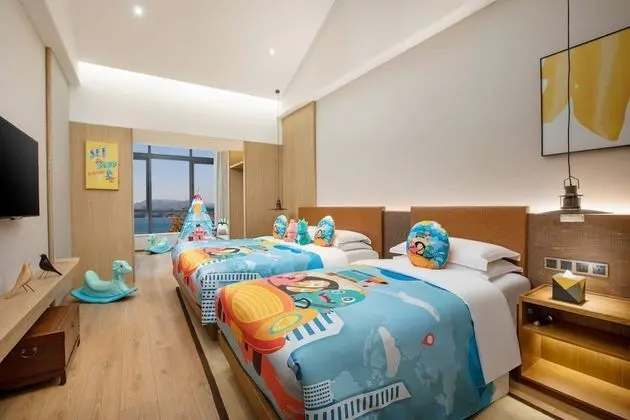 Premium Oda, Birden Çok Yatak, Göl Manzaralı