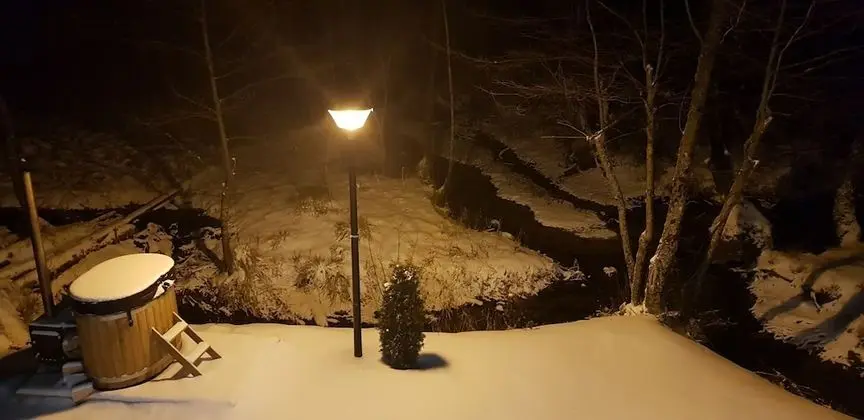 Romantic Dağ Evi, 1 Yatak Odası, Nehir Manzaralı, Deniz Üstü