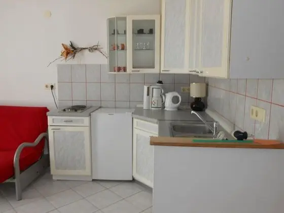 Superior Apart Daire, Teras, Denize Bakan (Crveni)