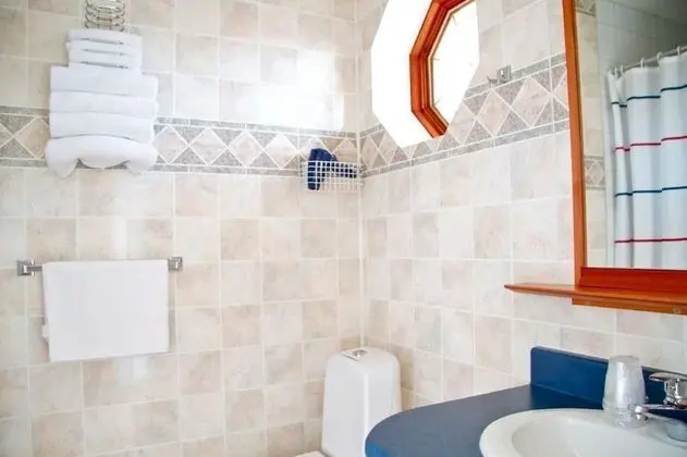Tek Büyük veya İki Ayrı Yataklı Oda, Özel Banyo