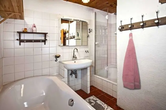 Ev, 5 Yatak Odası (incl. laundry & cleaning fee)