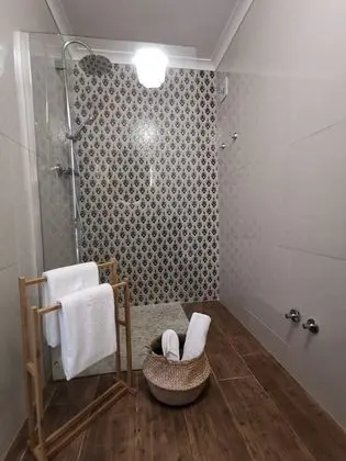 Design Tek Büyük veya İki Ayrı Yataklı Oda (11)