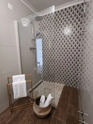 Design Tek Büyük veya İki Ayrı Yataklı Oda (11)