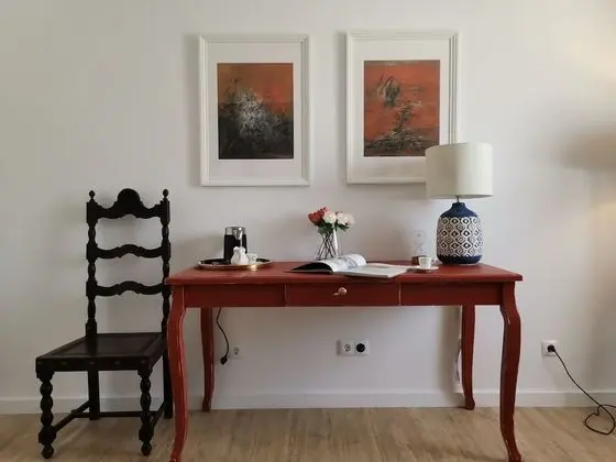 Design Tek Büyük veya İki Ayrı Yataklı Oda (21)