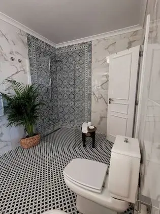 Design Tek Büyük veya İki Ayrı Yataklı Oda (21)